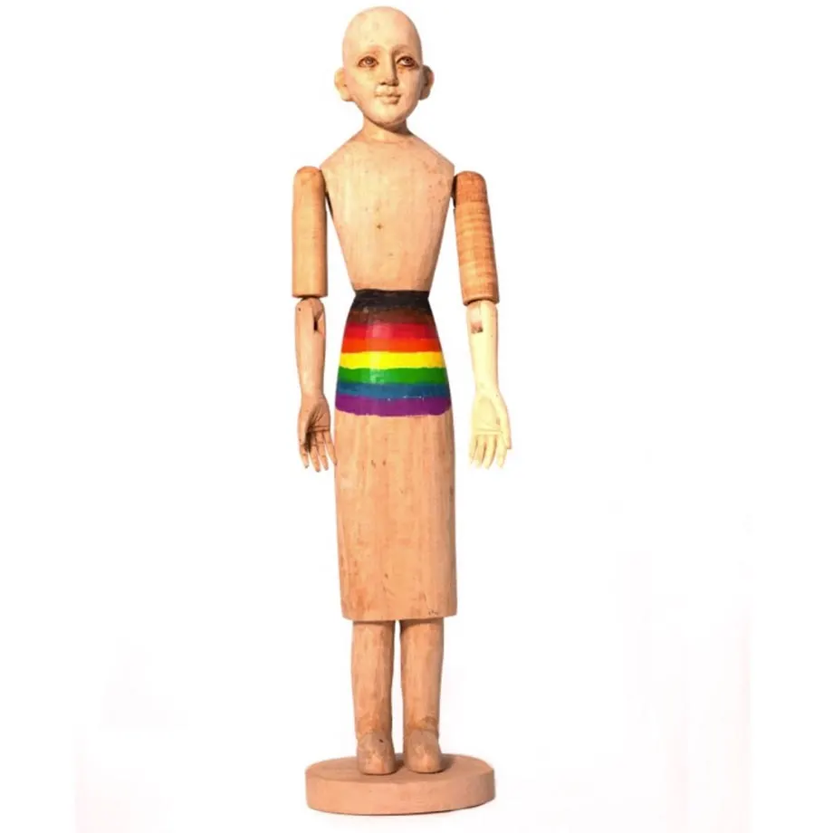 Pride statuette, image 1