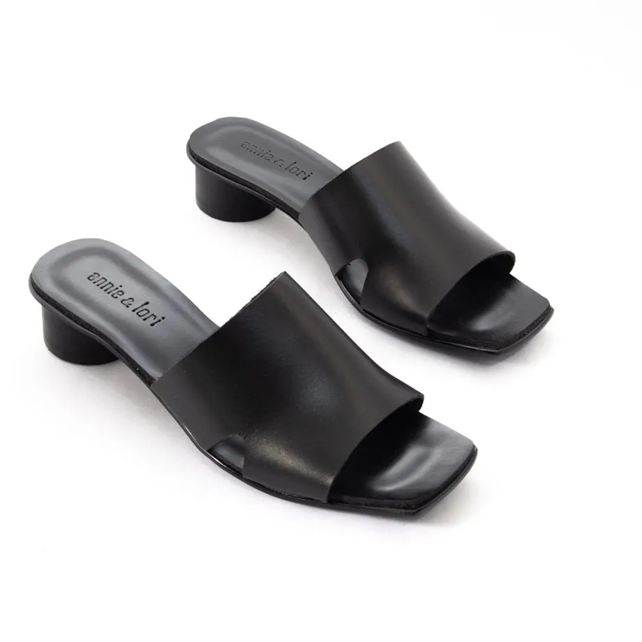 Nicola the Modern Bakya in Black , image 1