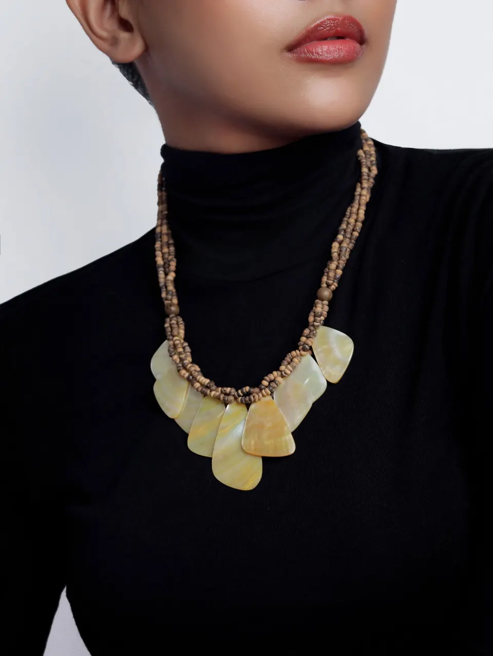 MOTHER OF PEARL TRIBAL W/ WOOD BEADS, image 5