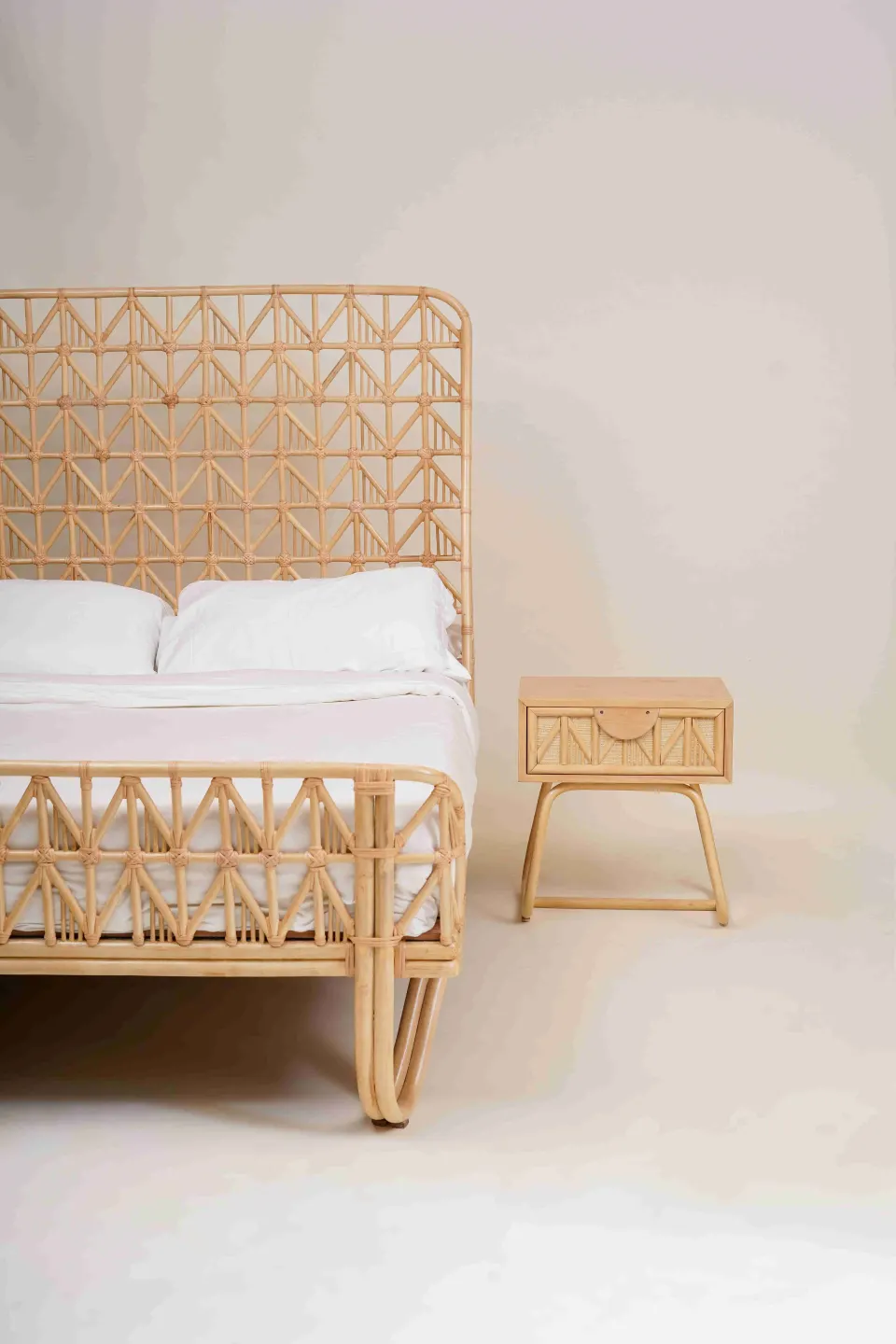 Catalunya Queen Size Bed, image 3