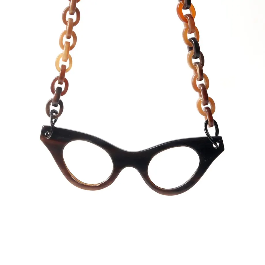 Necklace w/ Chain in Horn Strap w/ Cat Eye-shaped Frame Pendant, image 4