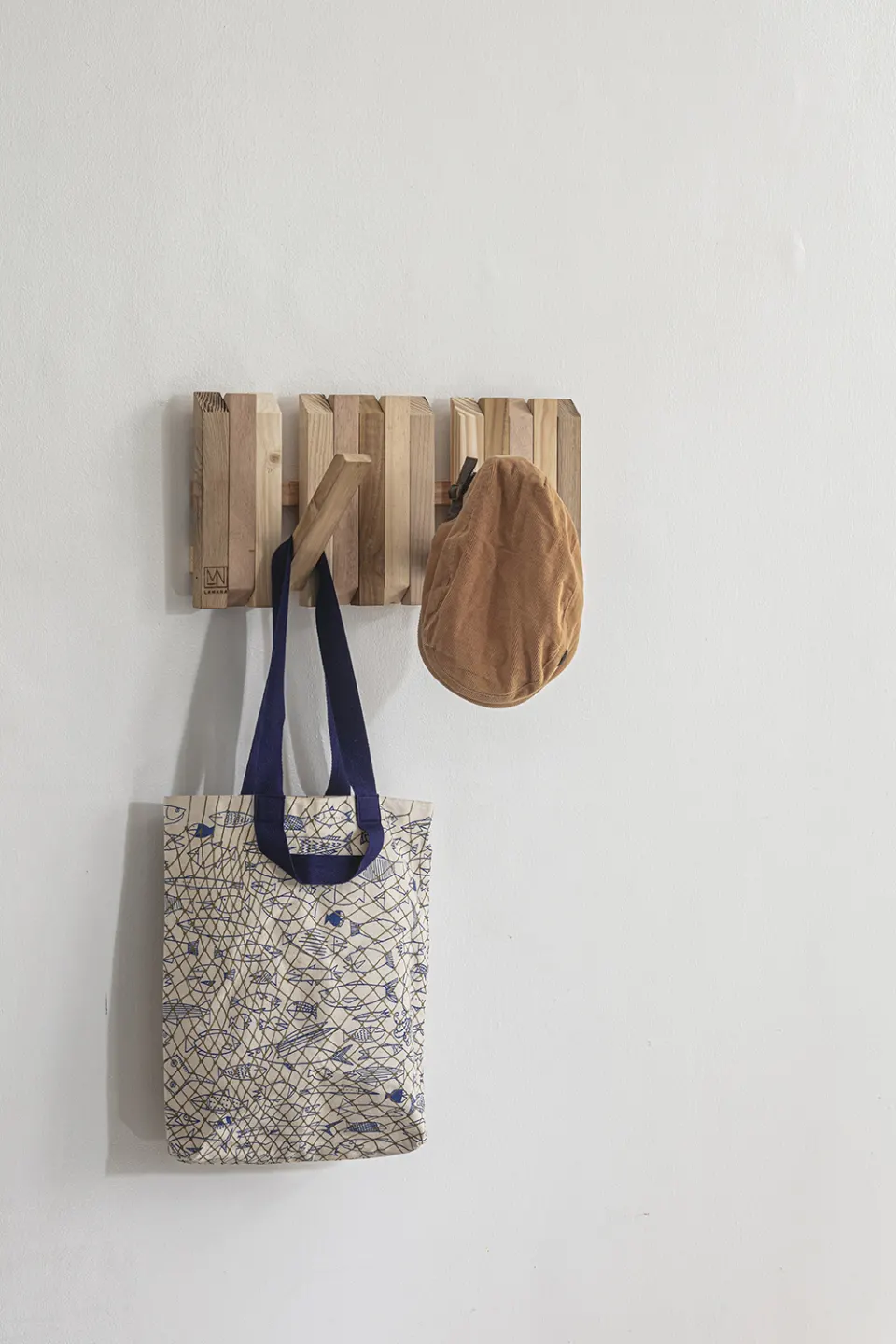 Brut Hooks, image 1