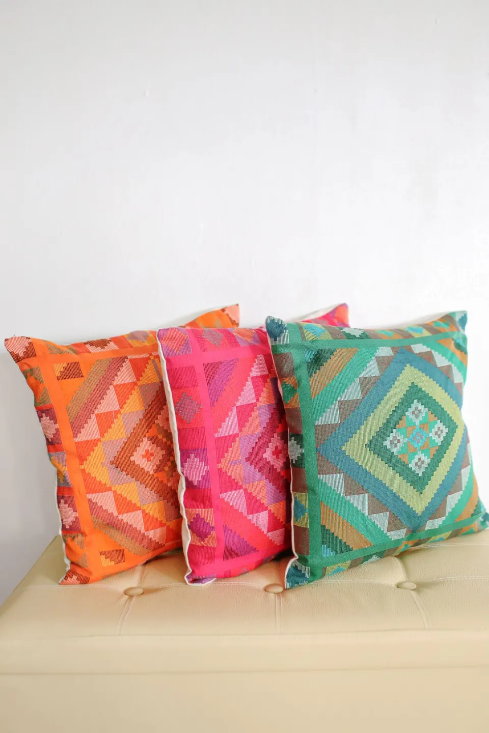Yakan Seputangan Cushion Cover
