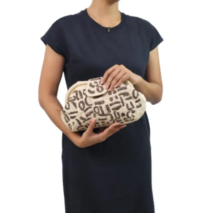 Patterned Signature Basic Clutch, image 4