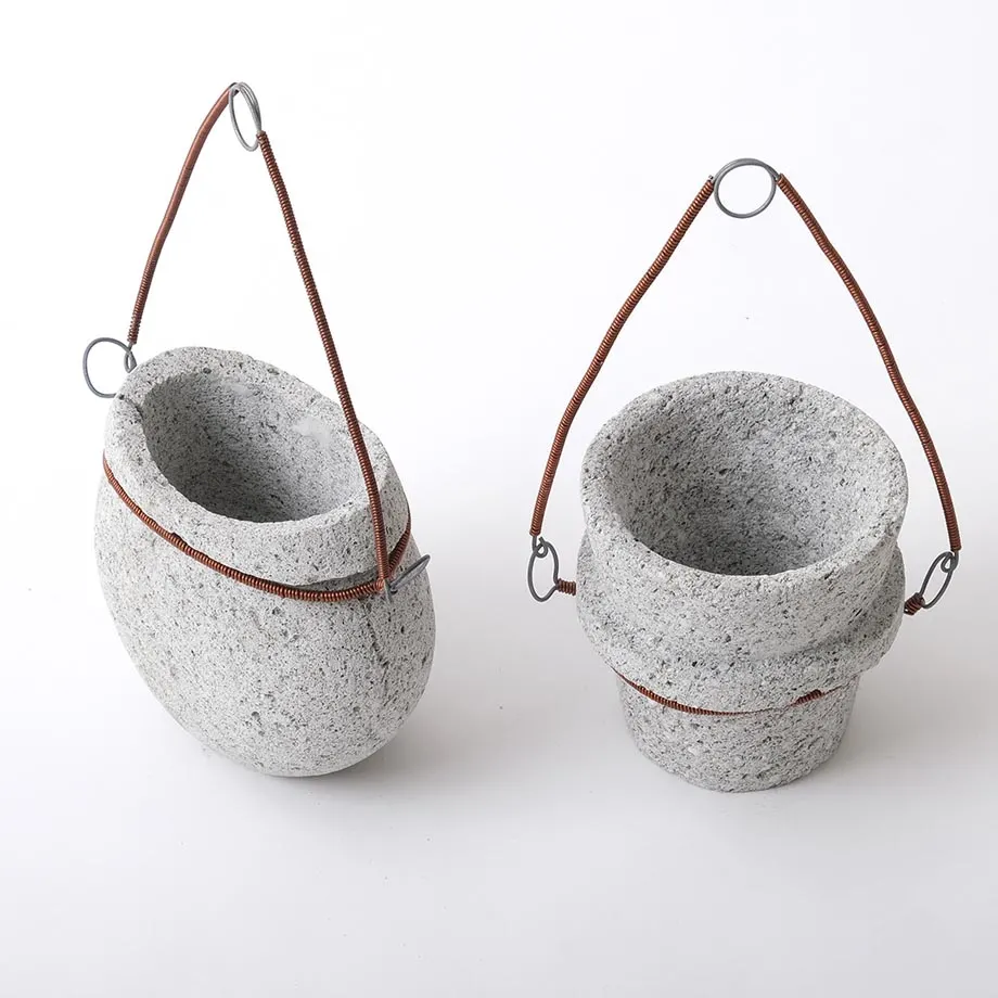 2701, 2702 – Wall-hanging flower vase, image 2