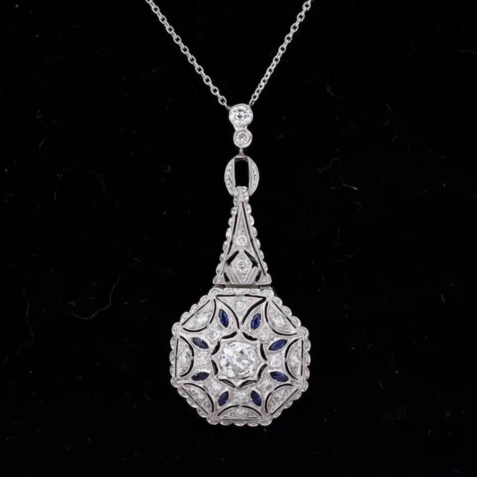 Vintage Platinum Art Deco Diamond and Blue Sapphire Pendant Necklace , image 4