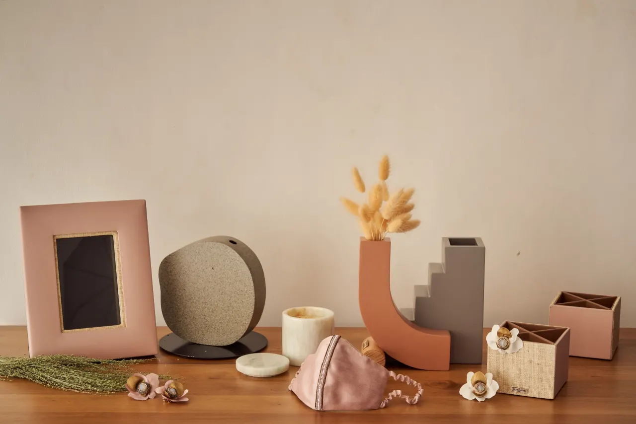Desktop accessories definitely make the space.