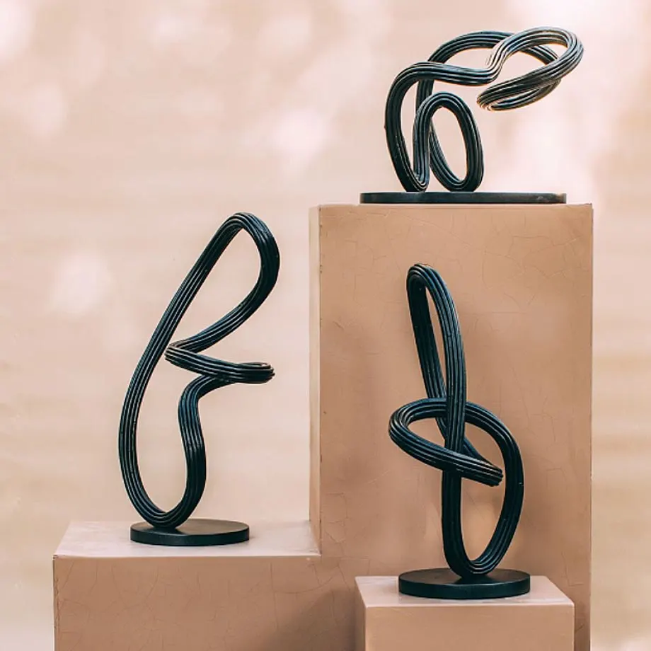 Largo Sculpture, image 2