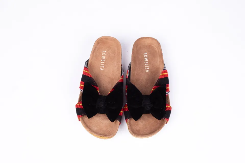 Footwear 14, image 1