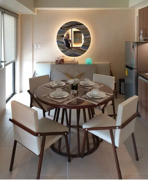 Nicole Dining Set