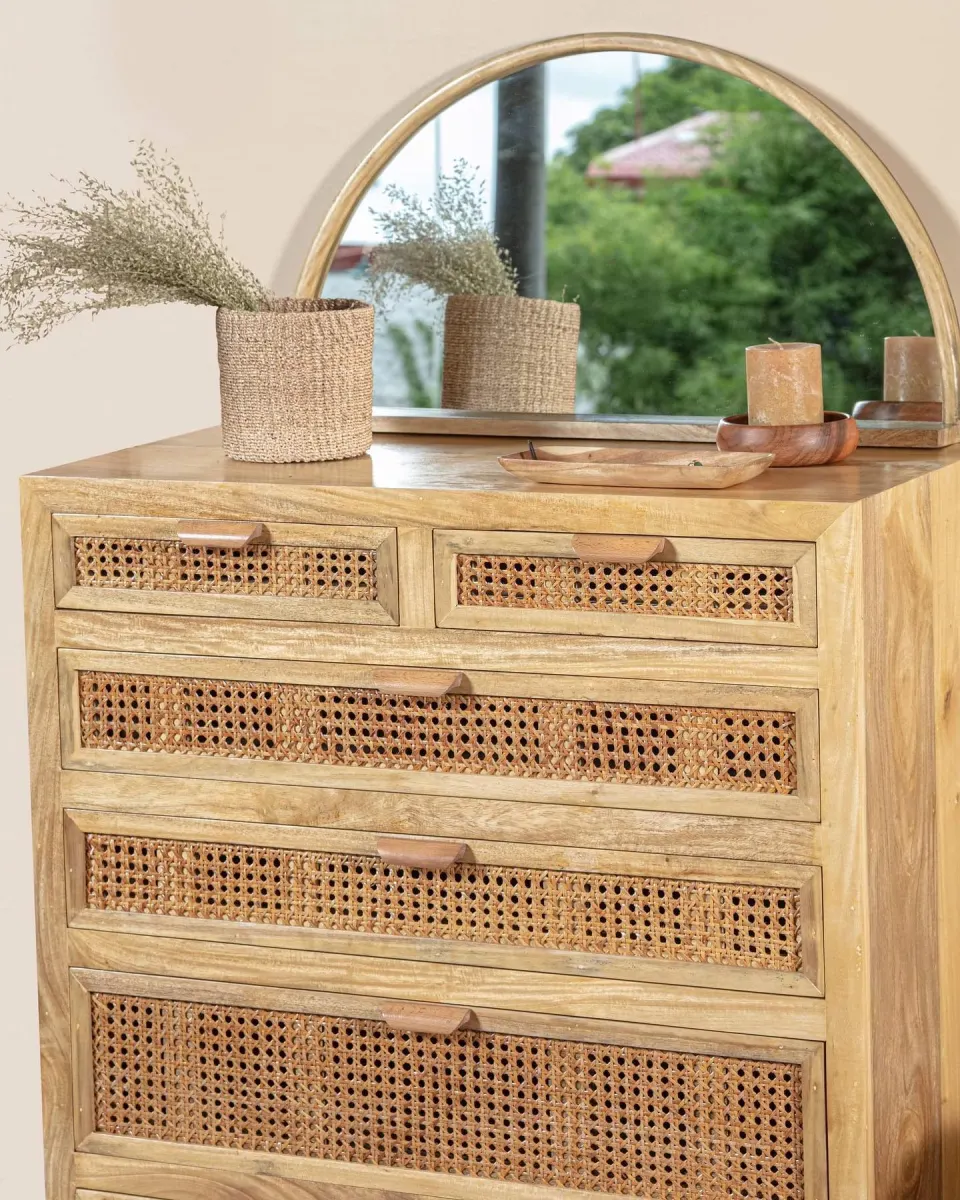 Andres Dresser, image 1