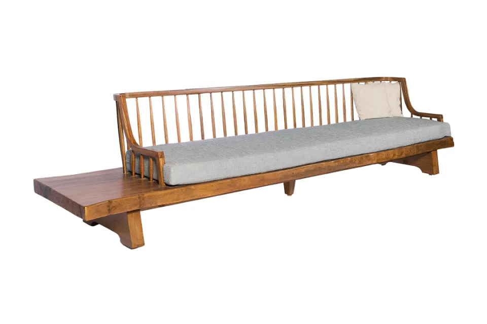 Titanic Sofa, image 3