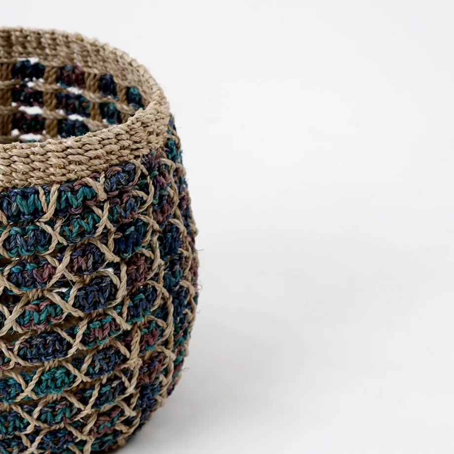 Round Bulging Tahiti Basket with Centipede Insert Design Set of 2, image 4