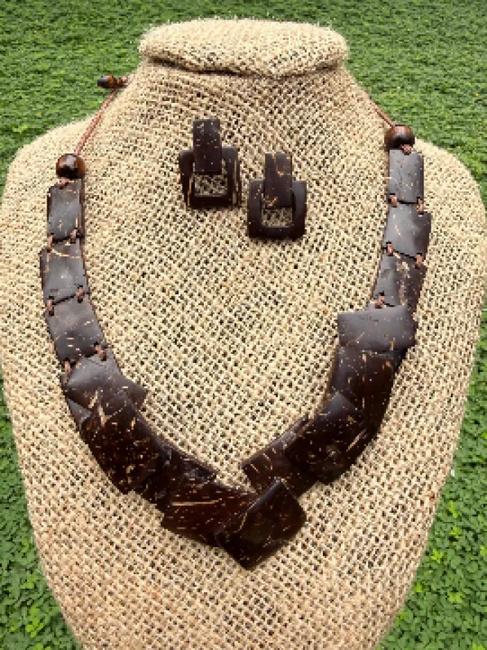 Geometrix Collection: Matrix Necklace and Earrings Set, image 1