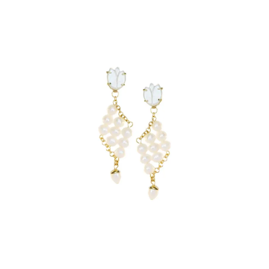 Dani Danglers in Pearl