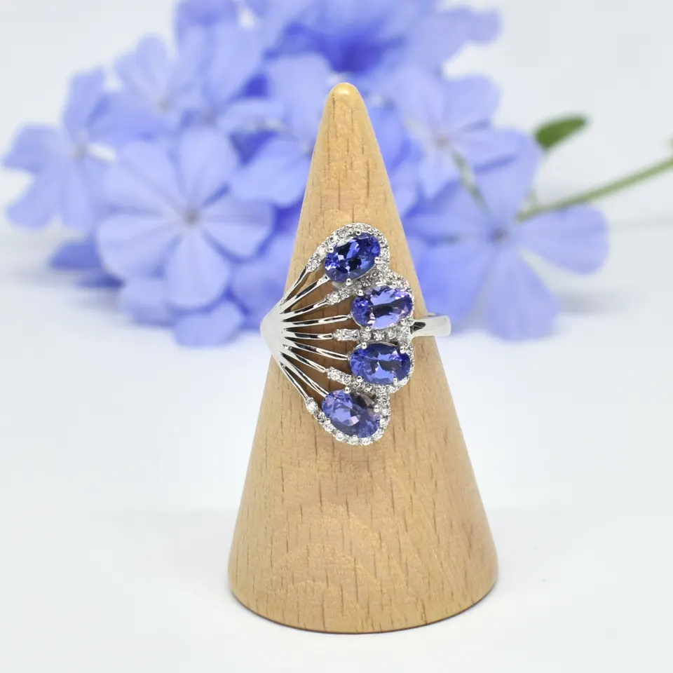 Belinda Ring