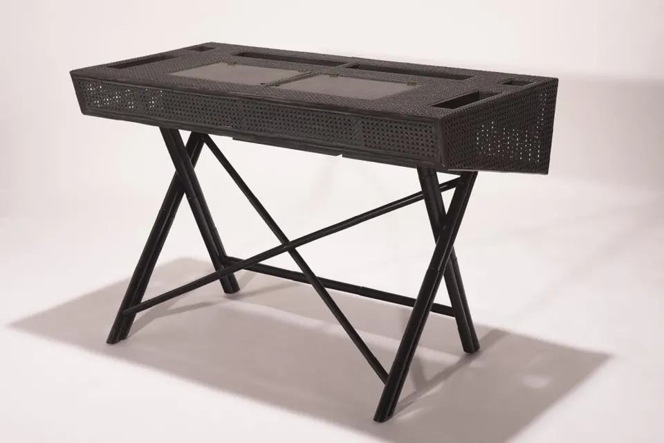 Desk 201, image 5