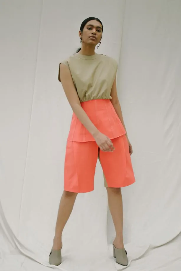 Look 1: Corset S/L Shirt & TL Shorts, image 2