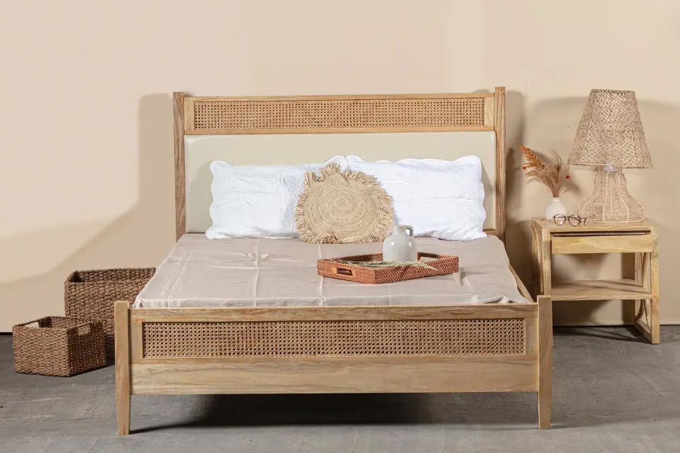 Alapaap Bed, image 1