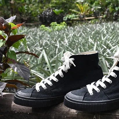 LAKAT SUSTAINABLE SNEAKERS - Black High Cut, image 1