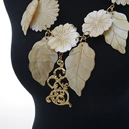Flora Necklace, image 3
