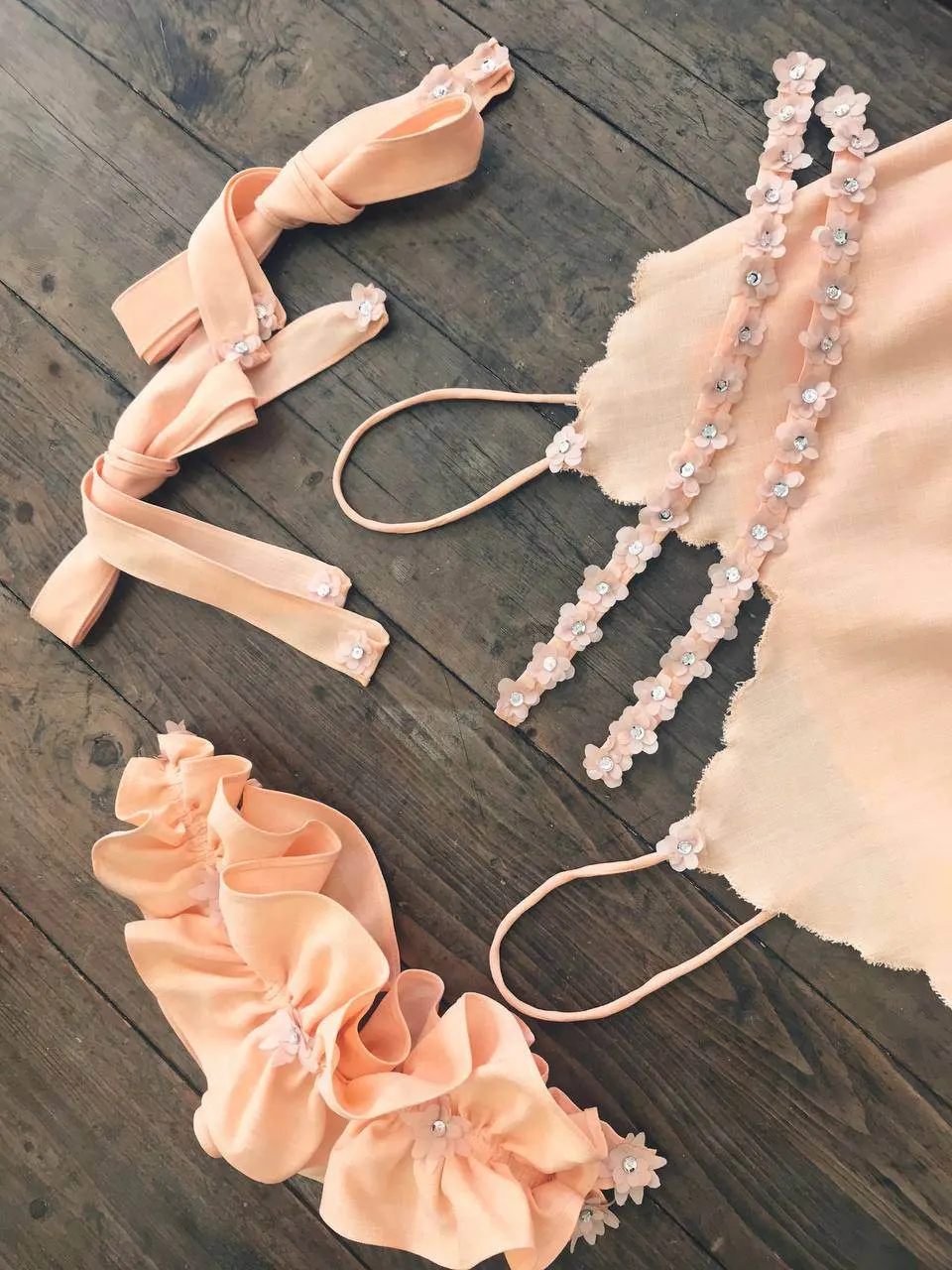 ' Straps' 
