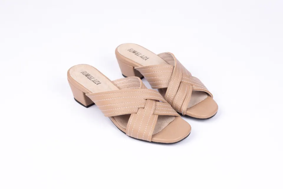 Footwear 5, image 2