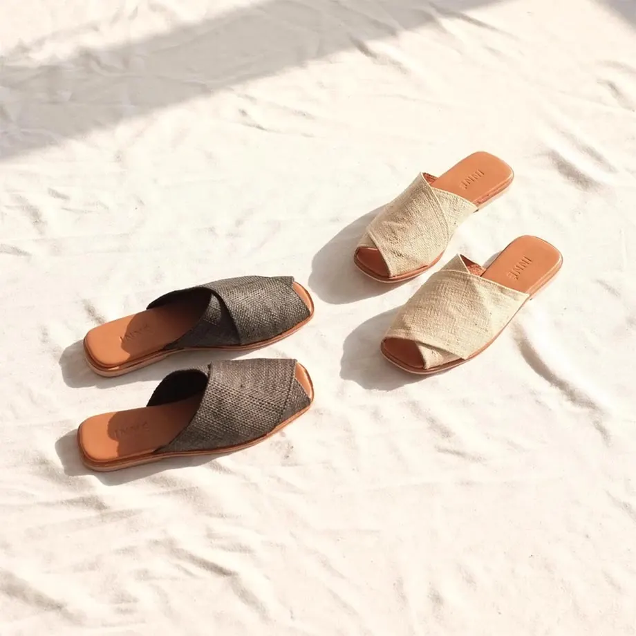 KARA Wide Cross-Strap Slide, image 5