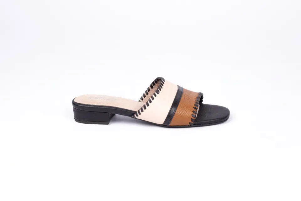 Footwear 15, image 4