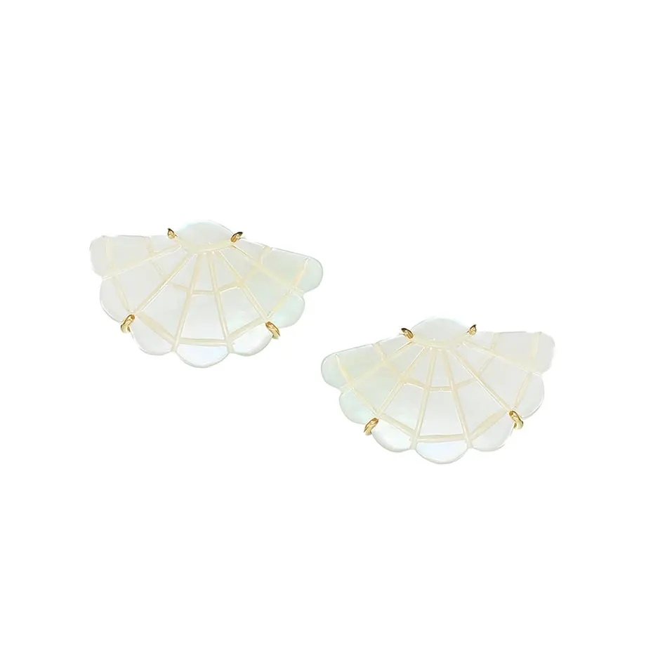 Aurora in Mother of Pearl