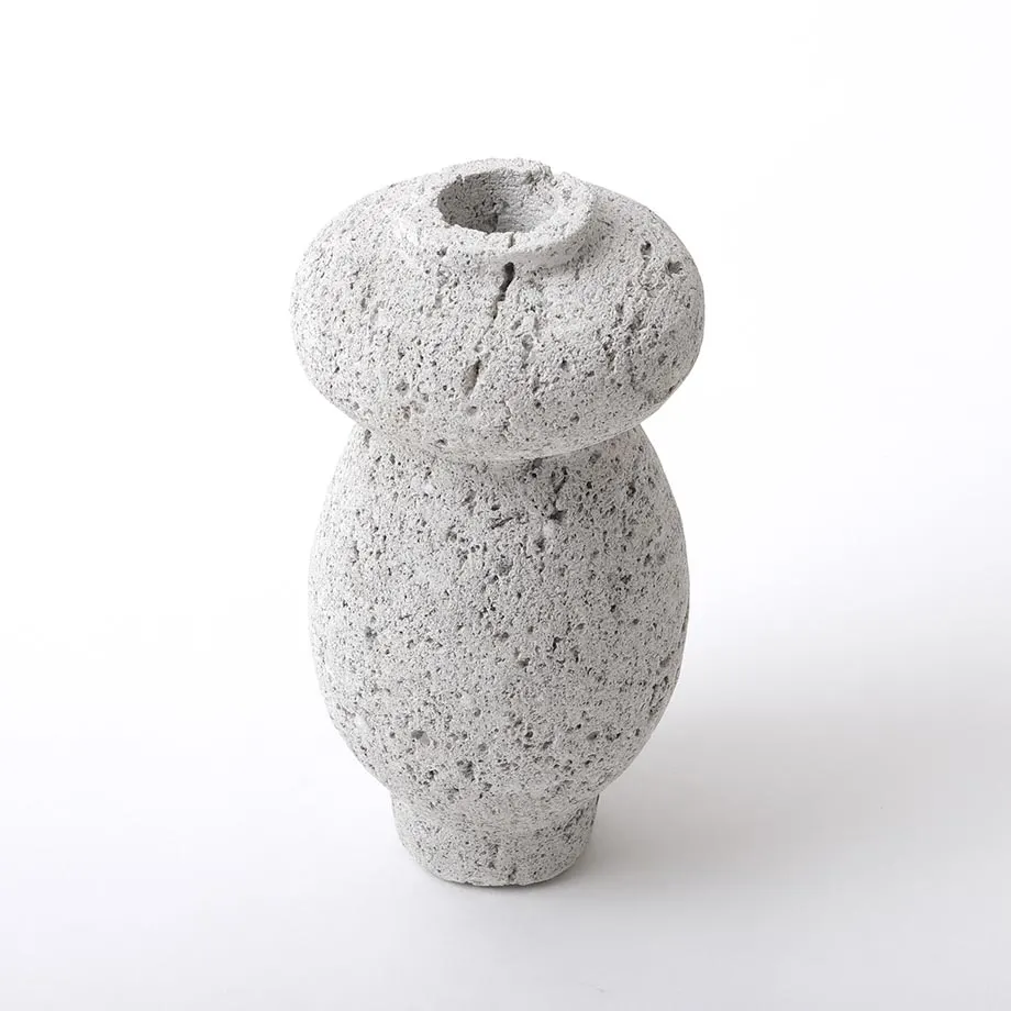 2630 -A – Tabletop flower vase , image 1
