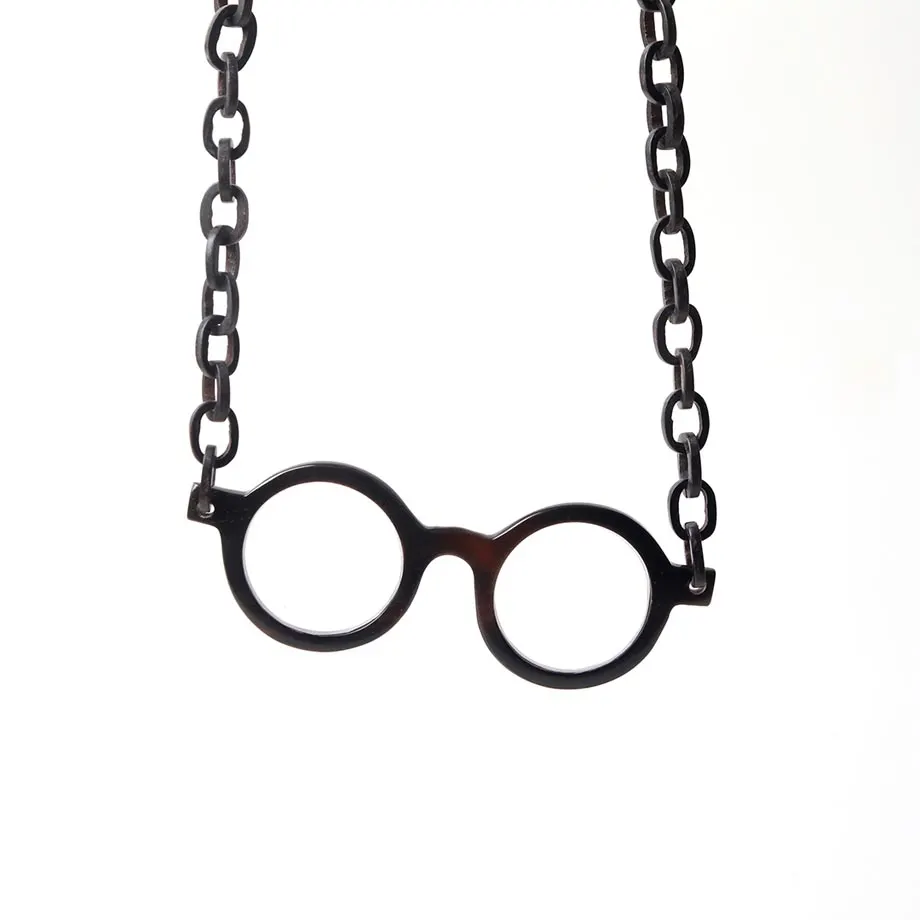 Necklace w/ Chain in Horn Strap w/ Round Frame Pendant, image 2