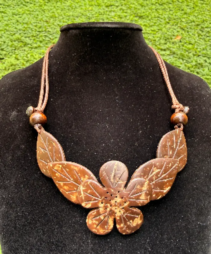 Bloom Collection: Darna Necklace and Earrings Set, image 2