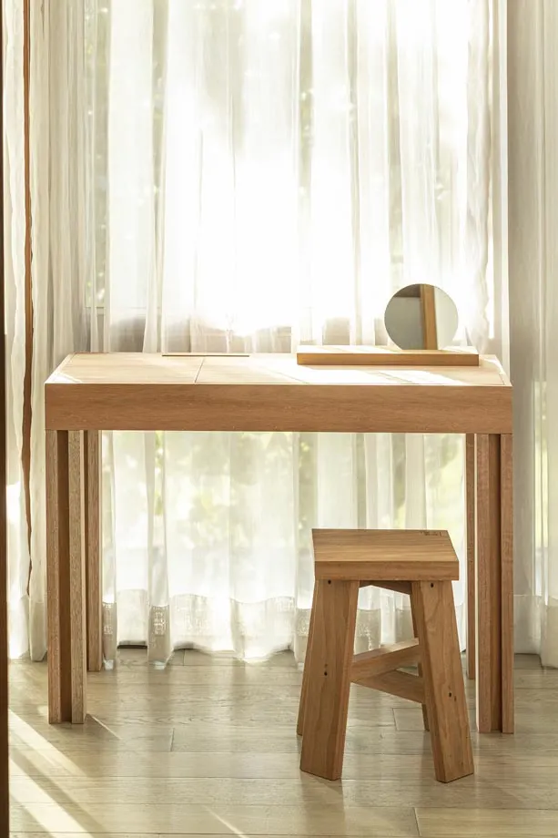 Prompt Desk, image 1