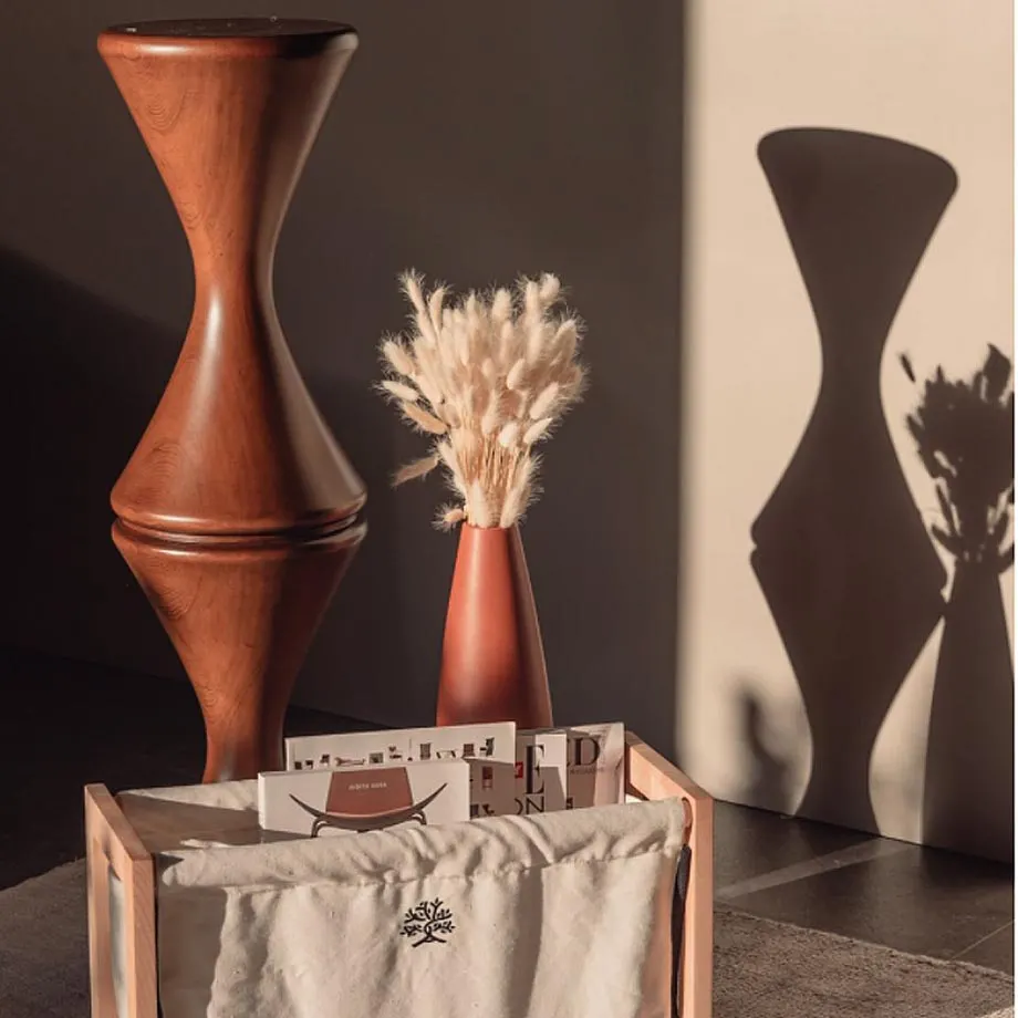 Hourglass Sculpture, image 1