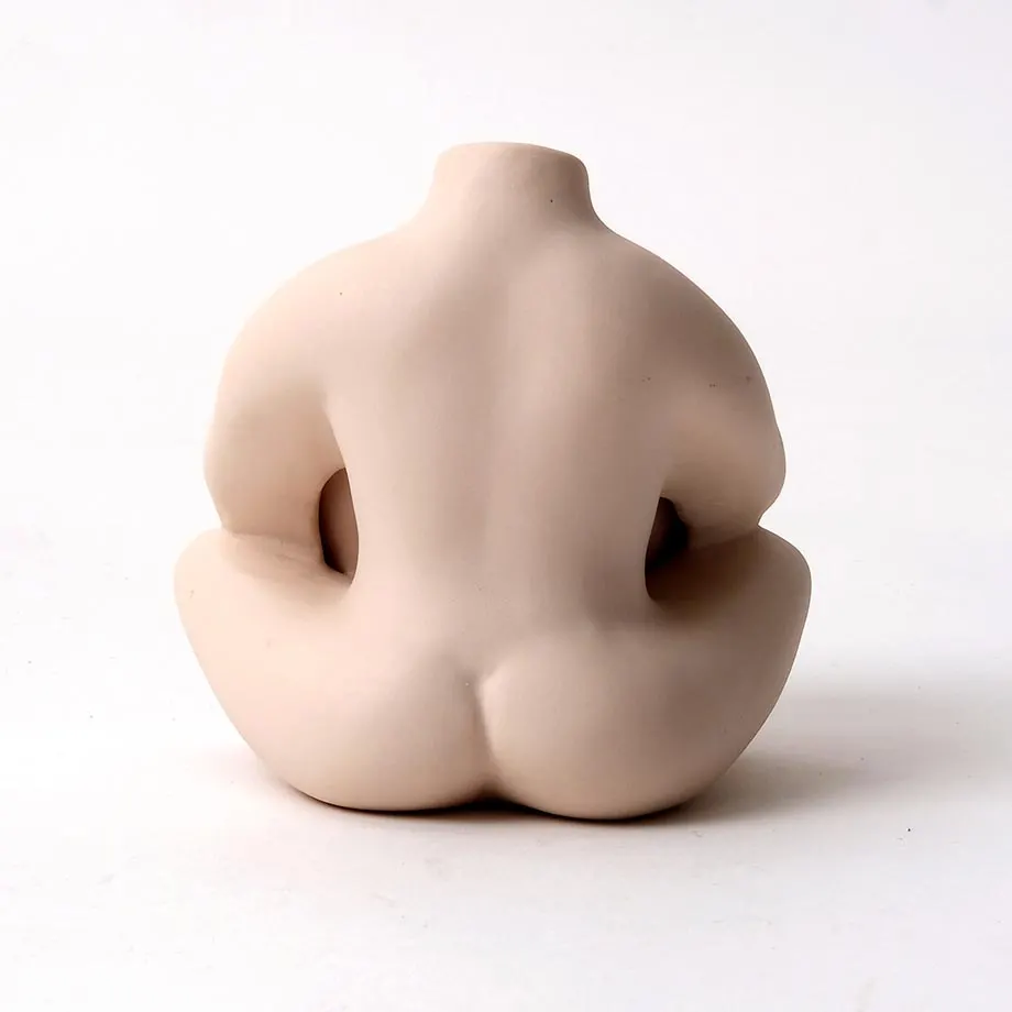 SITTING BURLESK WITH POT ON LAP, image 5
