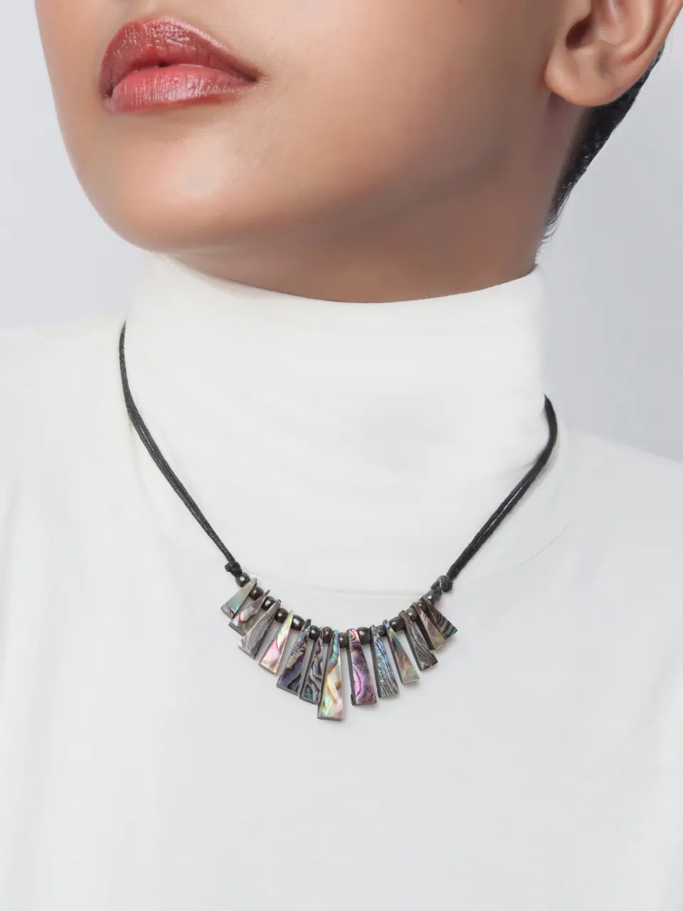 PAUA GRADUATED CUTE STICK NECKLACE, image 1