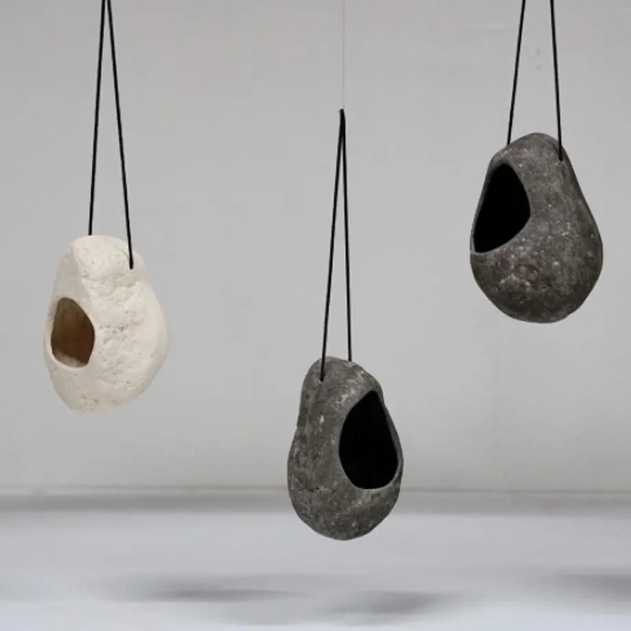 Hanging planter, image 1