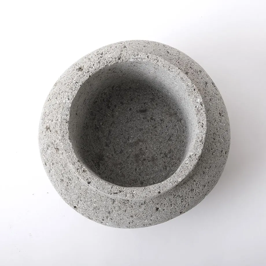 2634 - Urn, image 1