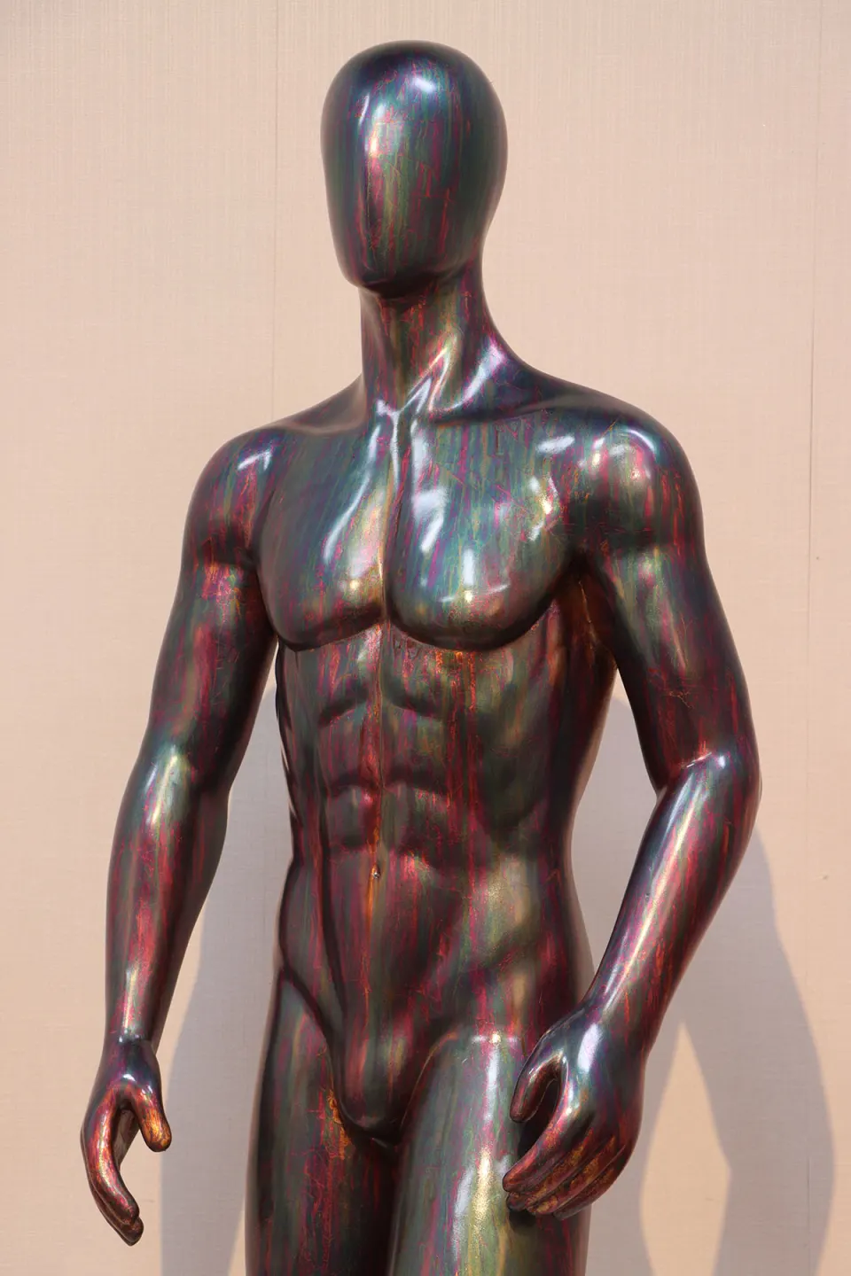 Hunky and Belle Lume in acid metallic finish, image 2