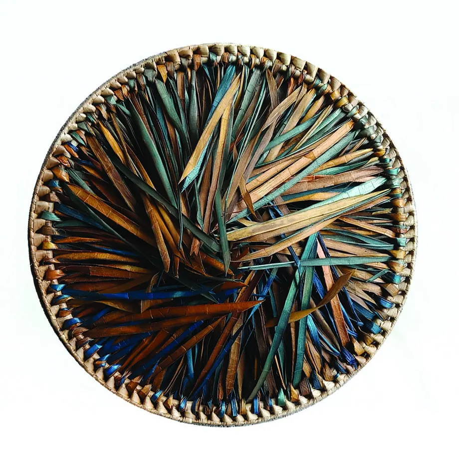 Reversed Fringe Plate Charger, image 2
