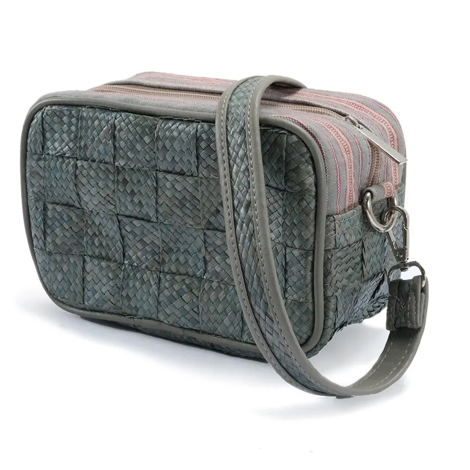 Tessa (Gray), image 3