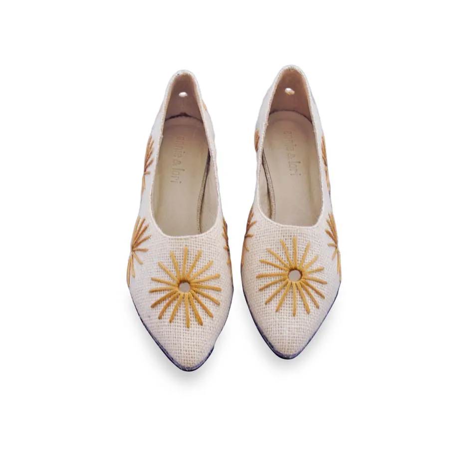 Sako Pump in White , image 1