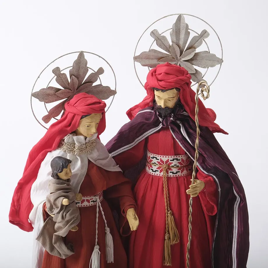 Modern Standing Nativity (D24FWNS1), image 3