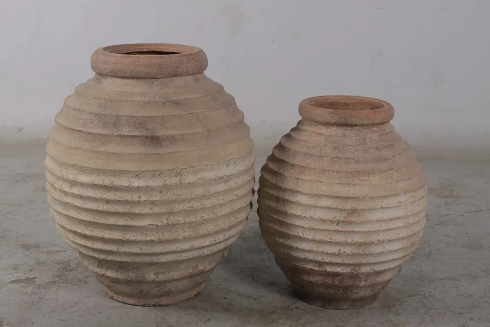Olive pots, image 2