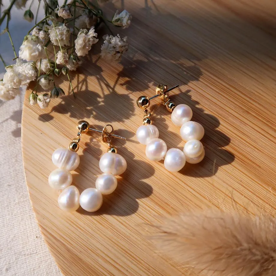 Stephanie Earrings in Freshwater Pearls 