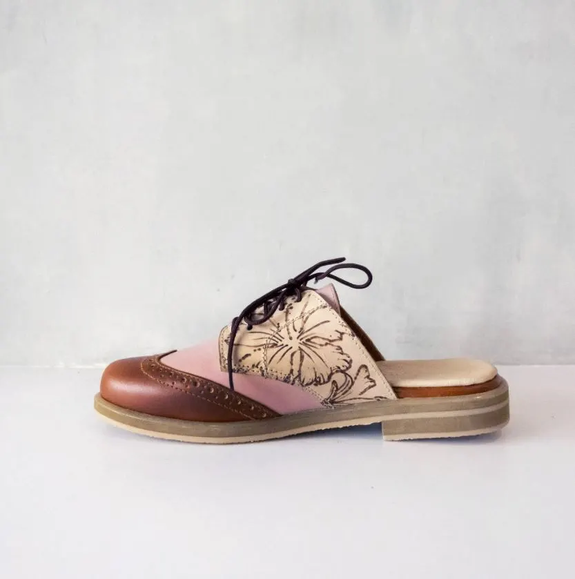 Mela Brogue Slides, image 1