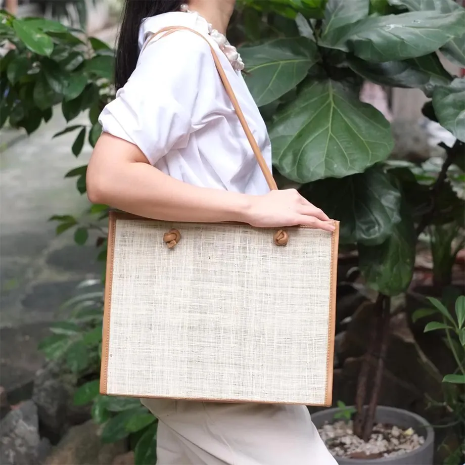 NOA Everyday Tote, image 3