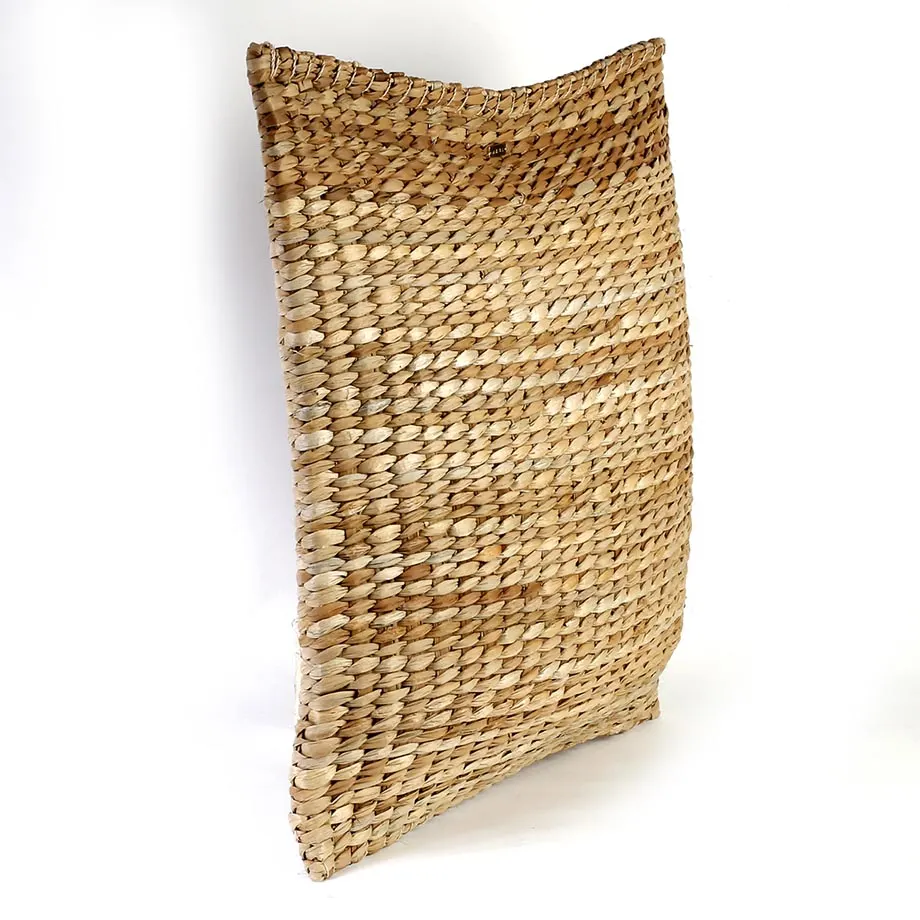 Seagrass pillow, image 2