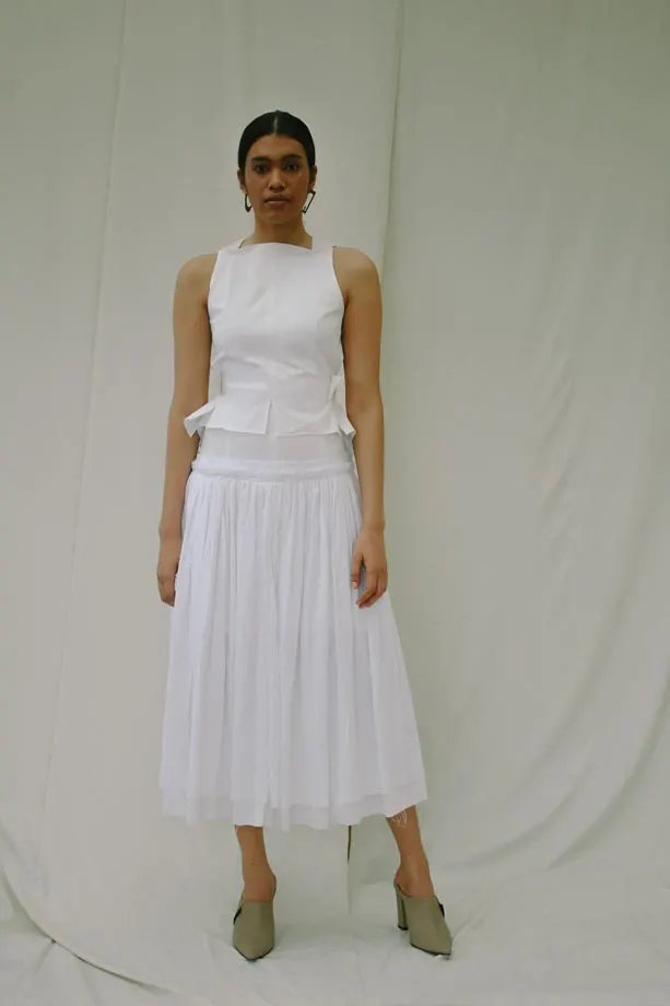 Look 6: Apron Top & Reverse TL Skirt, image 2